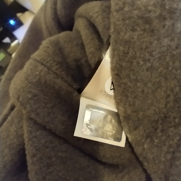 The North Face women's gray medium regular nwt pullover jacket - Picture 6 of 10